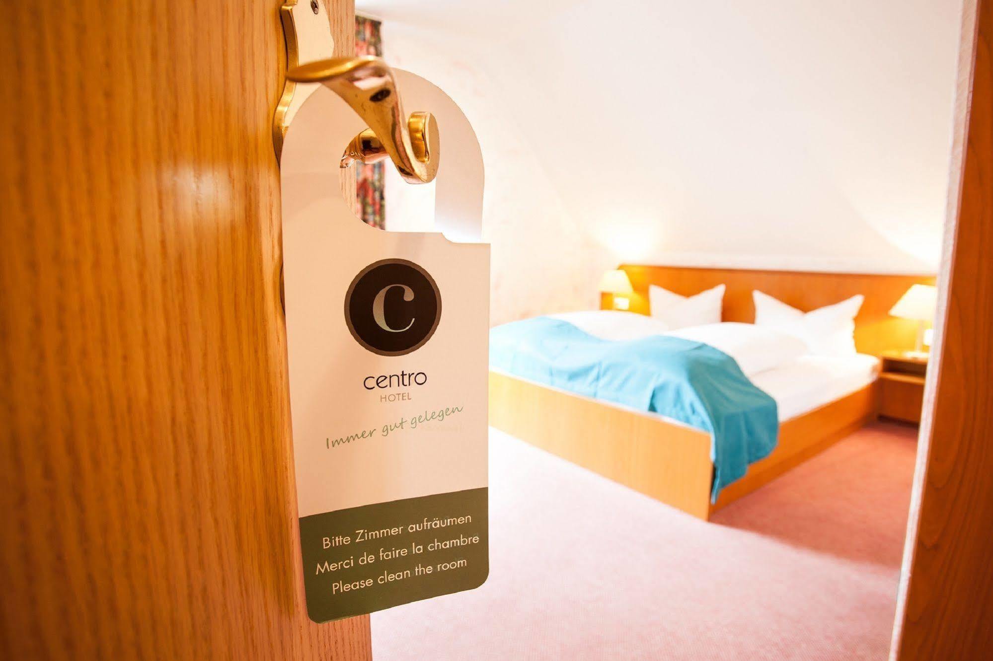 Hotel Alter Wolf Wolfsburg Esterno foto